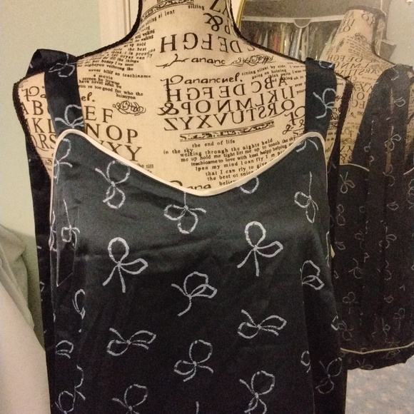 Women's NWT Banana Republic dark blue print pajama top Size S/T Luxegift - Picture 3 of 4